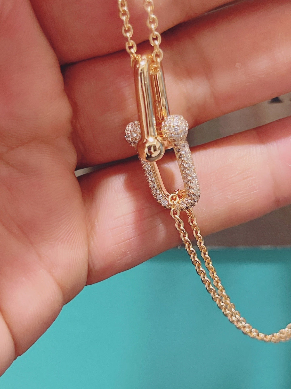 {
"Resenly Jewelry": "Resenly Jewelry",
"HARDWEAR DOUBLE LINK PEDANT PINK GOLD DIAMOND NECKLACE": "ハードウェア ダブルリンク ペンダント ピンクゴールド ダイヤモンド ネックレス"
}