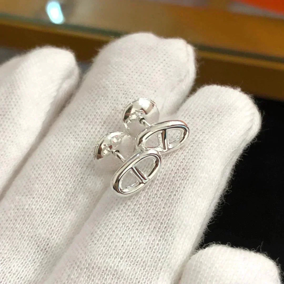 {
"Resenly Jewelry": "Resenly Jewelry",
"CHAINE SMALL EARRINGS GOLD AND SILVER": "CHAINE スモールピアス ゴールド&シルバー"
}