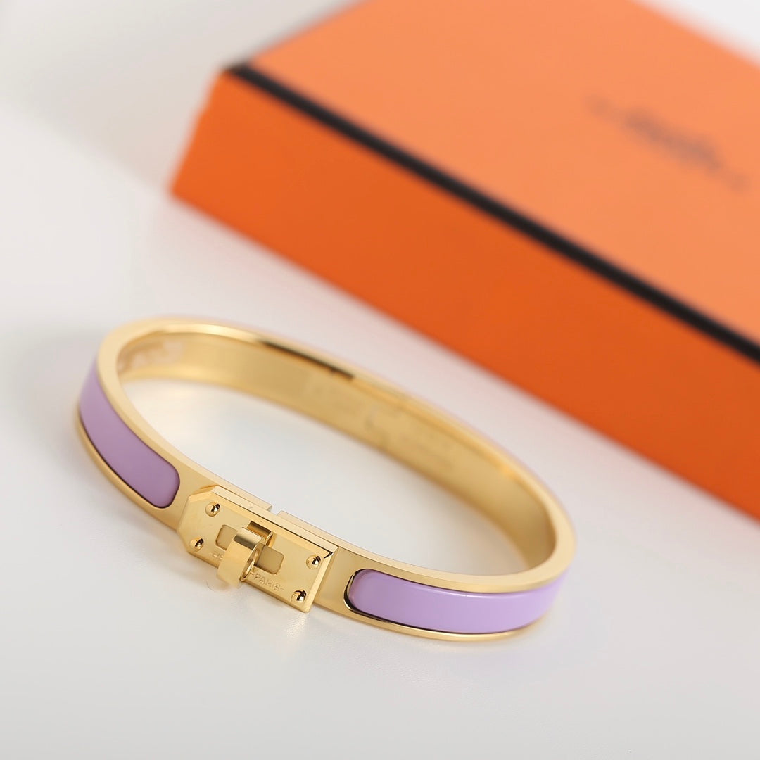 {
"Resenly Jewelry": "Resenly Jewelry",
"HM KELLY PURPLE BRACELET": "HM KELLY パープルブレスレット"
}