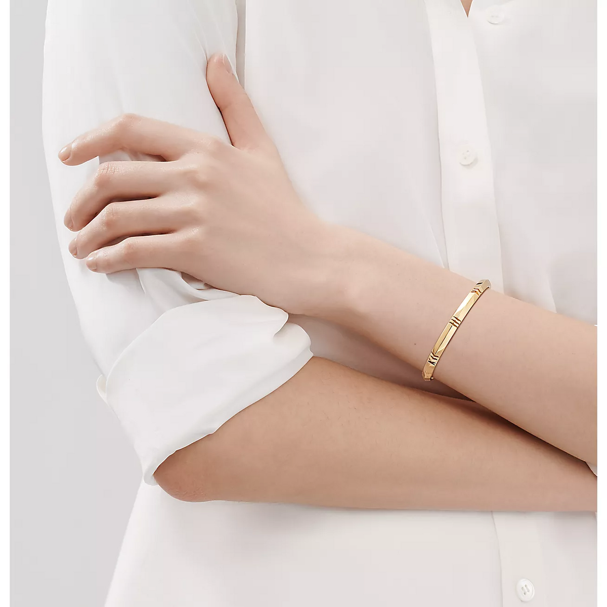 {
"Resenly Jewelry": "リゼンリー・ジュエリー",
"ATLAS X GOLD BRACELET": "アトラス X ゴールドブレスレット"
}