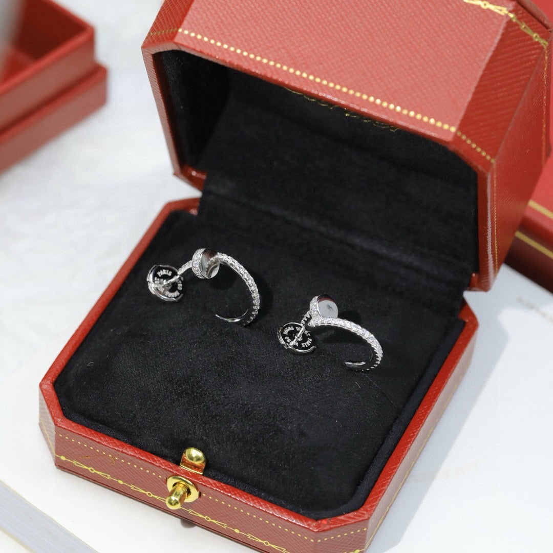 {
"Resenly Jewelry": "Resenly Jewelry",
"JUSTE FULL DIAMOND DOUBLE EARRINGS": "JUSTE フルダイヤモンド ダブルピアス"
}