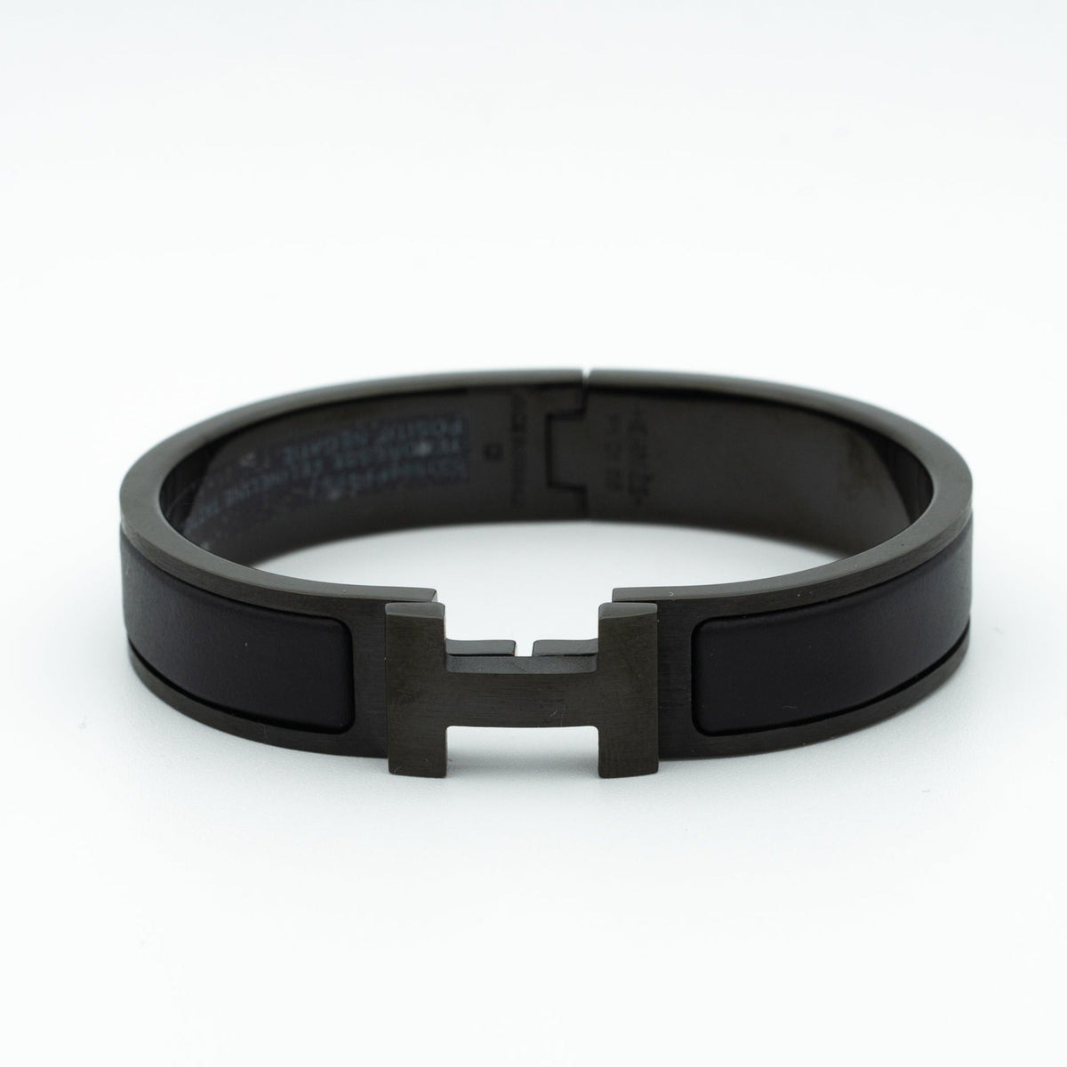 {
"Resenly Jewelry": "レゼンリー・ジュエリー",
"H SO BLACK 12MM": "H ソーブラック 12MM"
}