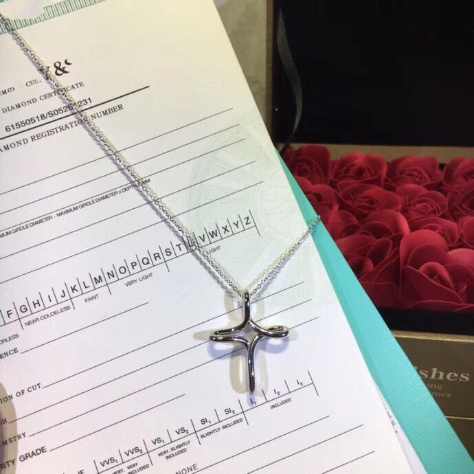 {
"Resenly Jewelry": "Resenly Jewelry",
"CROSS NECKLACE STERLING SILVER MATERIAL": "クロスネックレス スターリングシルバー素材"
}