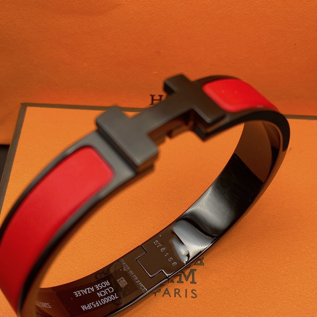 {
"Resenly Jewelry": "Resenly Jewelry",
"CLIC HM SO BLACK RED BRACELET": "クリック H ソーブラック レッド ブレスレット"
}