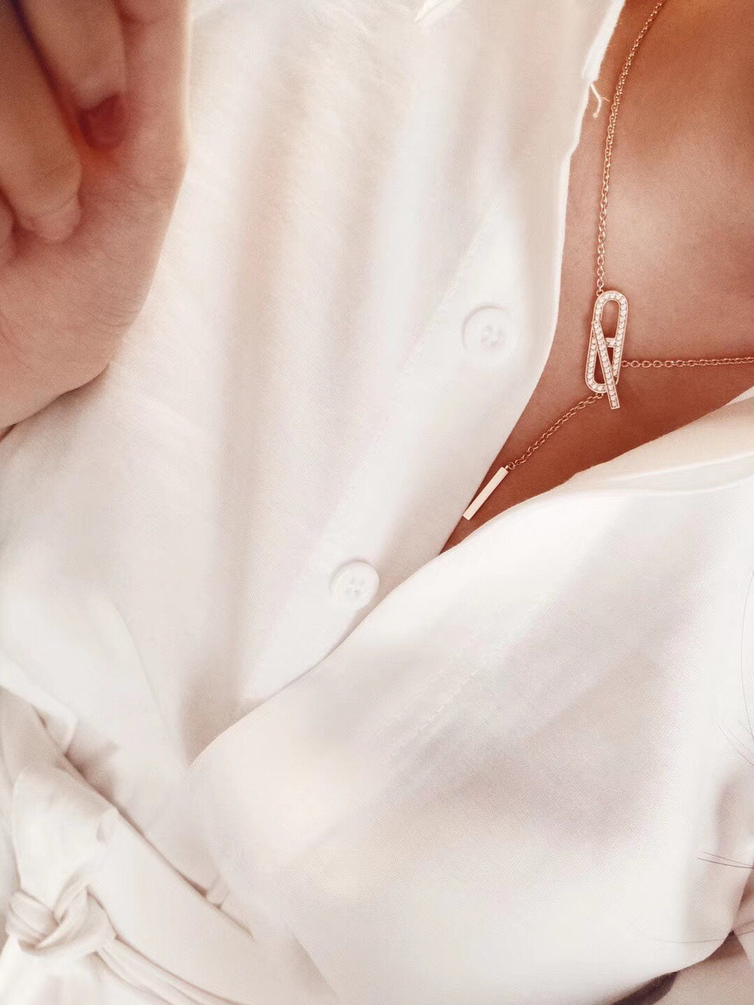 {
"Resenly Jewelry": "Resenly Jewelry",
"HM FIRE PIG NOSE NECKLACE TRENDY STREET": "HM ファイアピッグノーズネックレス トレンディストリート"
}