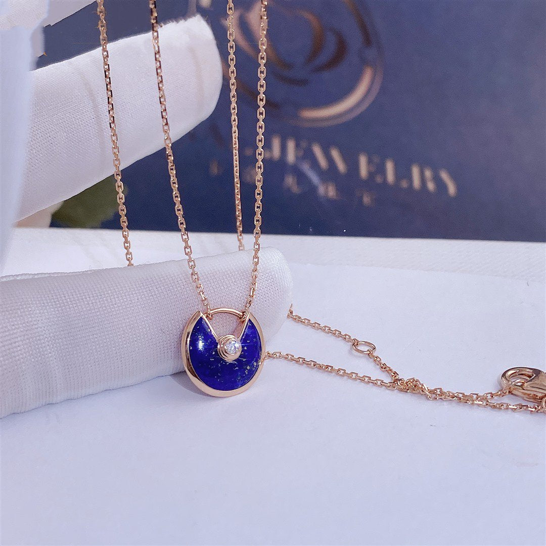 {
"Resenly Jewelry": "レゼンリー・ジュエリー",
"AMULETTE ROSE GOLD AGATE NECKLACE": "アミュレット ローズゴールド アゲート ネックレス"
}
