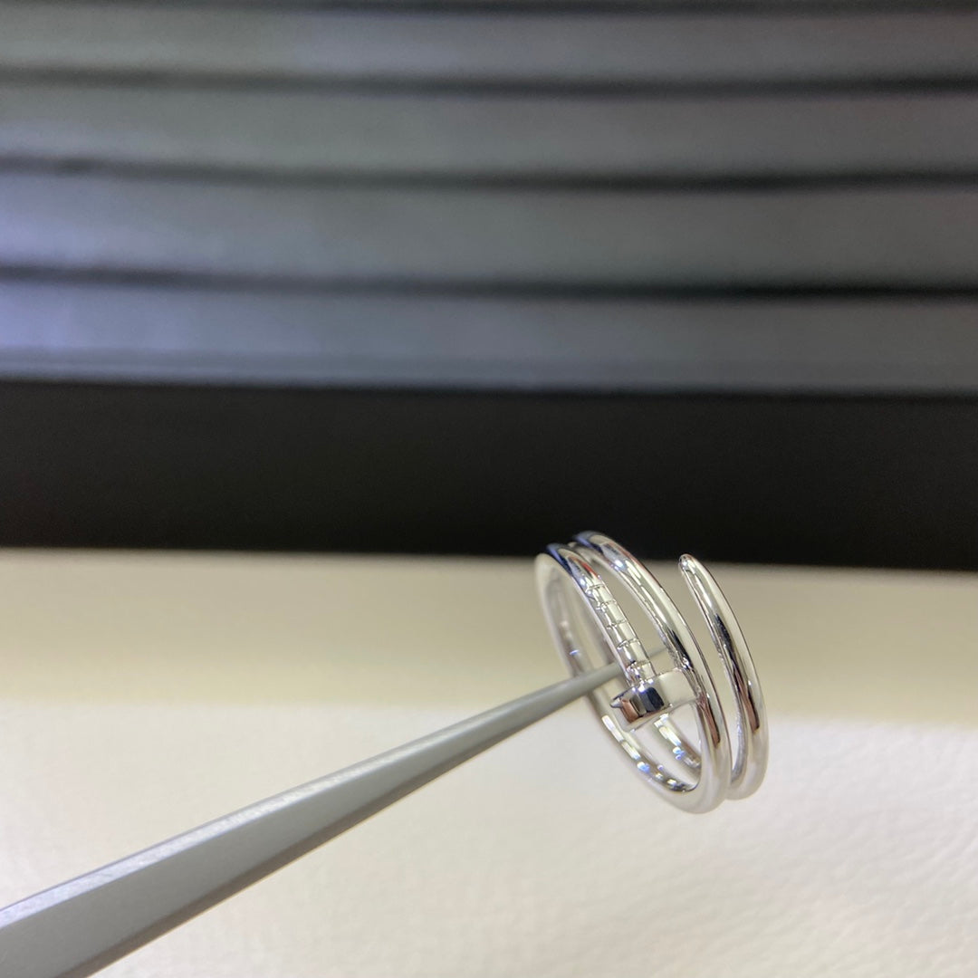 {
"Resenly Jewelry": "Resenly Jewelry",
"SMOOTH THREE-BAND NAIL RING": "スムース スリーバンド ネイルリング"
}