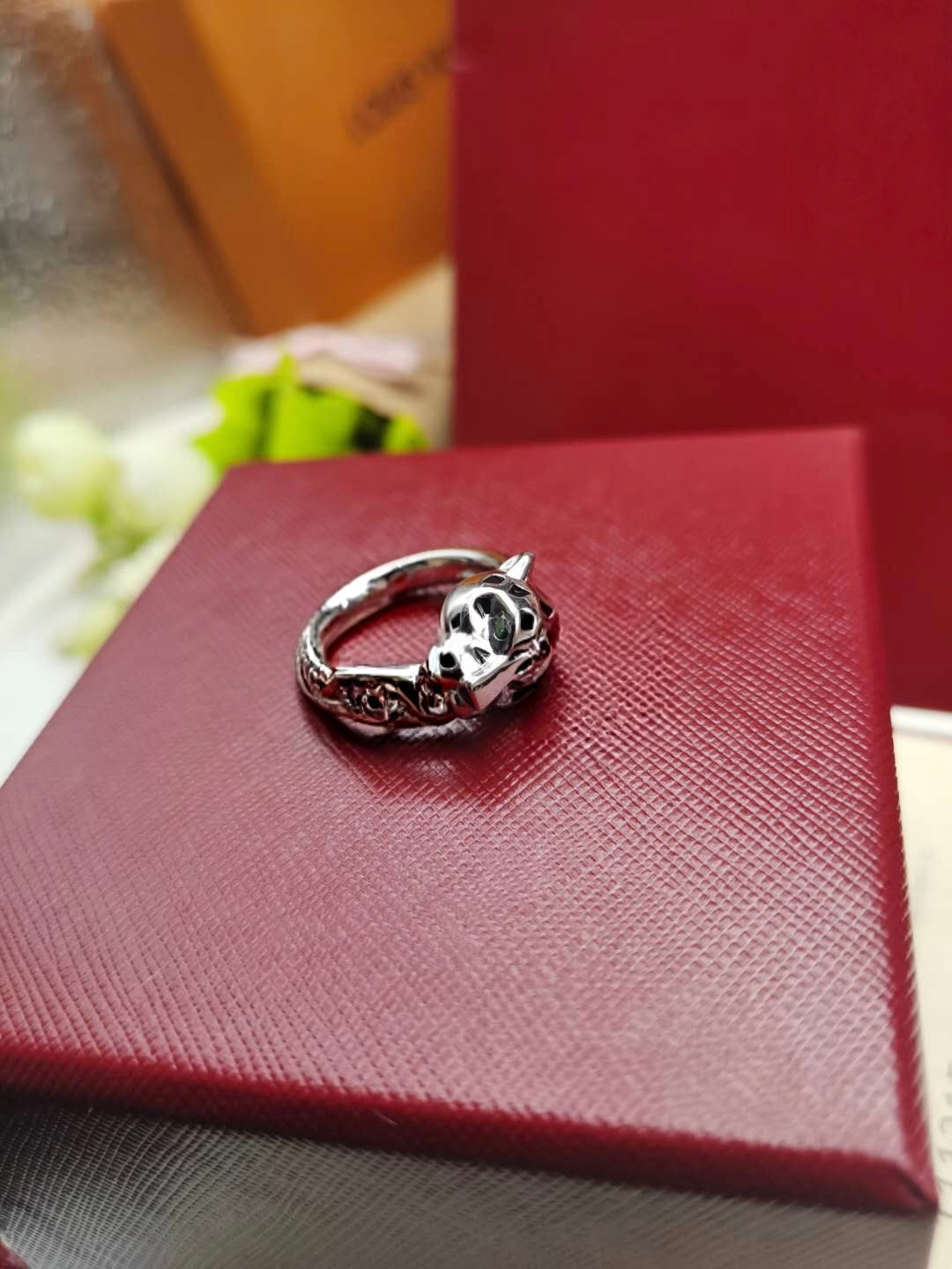 {
"Resenly Jewelry": "Resenly Jewelry",
"LEOPARD-HEAD LEOPARD-PRINT COUPLE RING": "レオパードヘッド レオパード柄 カップルリング"
}