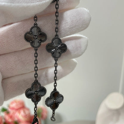 {"[Resenly Jewelry]CLOVER 5 MOTIF BLACK BRACELET": "[Resenly Jewelry] クローバー 5モチーフ ブラックブレスレット"}