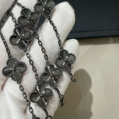 {"[Resenly Jewelry]CLOVER 5 MOTIF BLACK BRACELET": "[Resenly Jewelry] クローバー 5モチーフ ブラックブレスレット"}