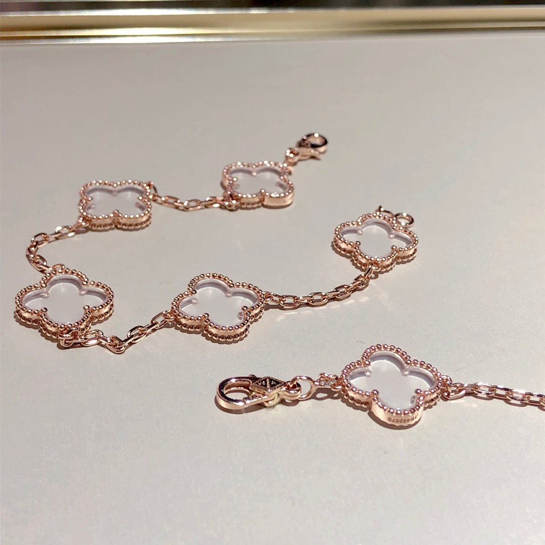 {
"Resenly Jewelry": "リゼンリー・ジュエリー",
"CLOVER 5 MOTIF ROCK CRYSTAL BRACELET": "クローバー 5モチーフ ロッククリスタル ブレスレット"
}