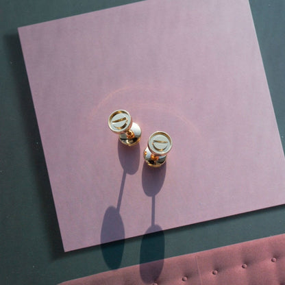 {
  "Resenly Jewelry": "レゼンリー・ジュエリー",
  "LOVE EARRINGS PINK GOLD 10MM": "LOVE イヤリング ピンクゴールド 10MM"
}