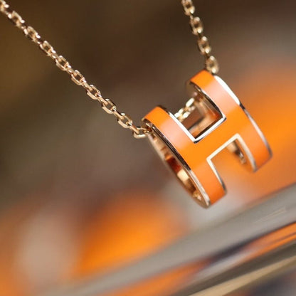 {
  "Resenly Jewelry": "レゼンリージュエリー",
  "POP H PEDANT PINK GOLD": "ポップH ペンダント ピンクゴールド"
}