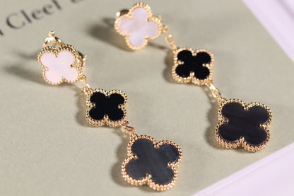{"[Resenly Jewelry]CLOVER EARRINGS GOLD ONYX MOP 3 MOTIF": "【Resenly Jewelry】クローバーピアス ゴールド オニキス・マザーオブパール 3モチーフ"}