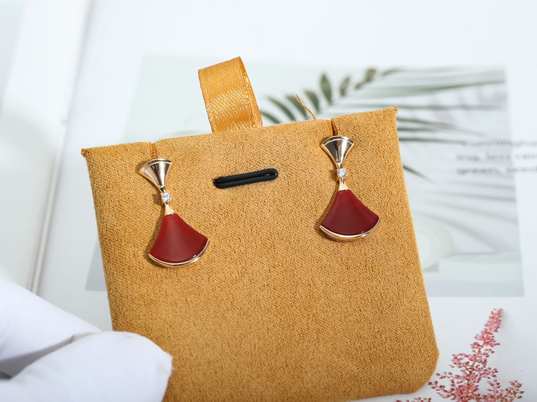 {
  "Resenly Jewelry": "Resenly Jewelry",
  "DREAM Carnelian PINK GOLD EARRINGS": "DREAM カーネリアン ピンクゴールドピアス"
}