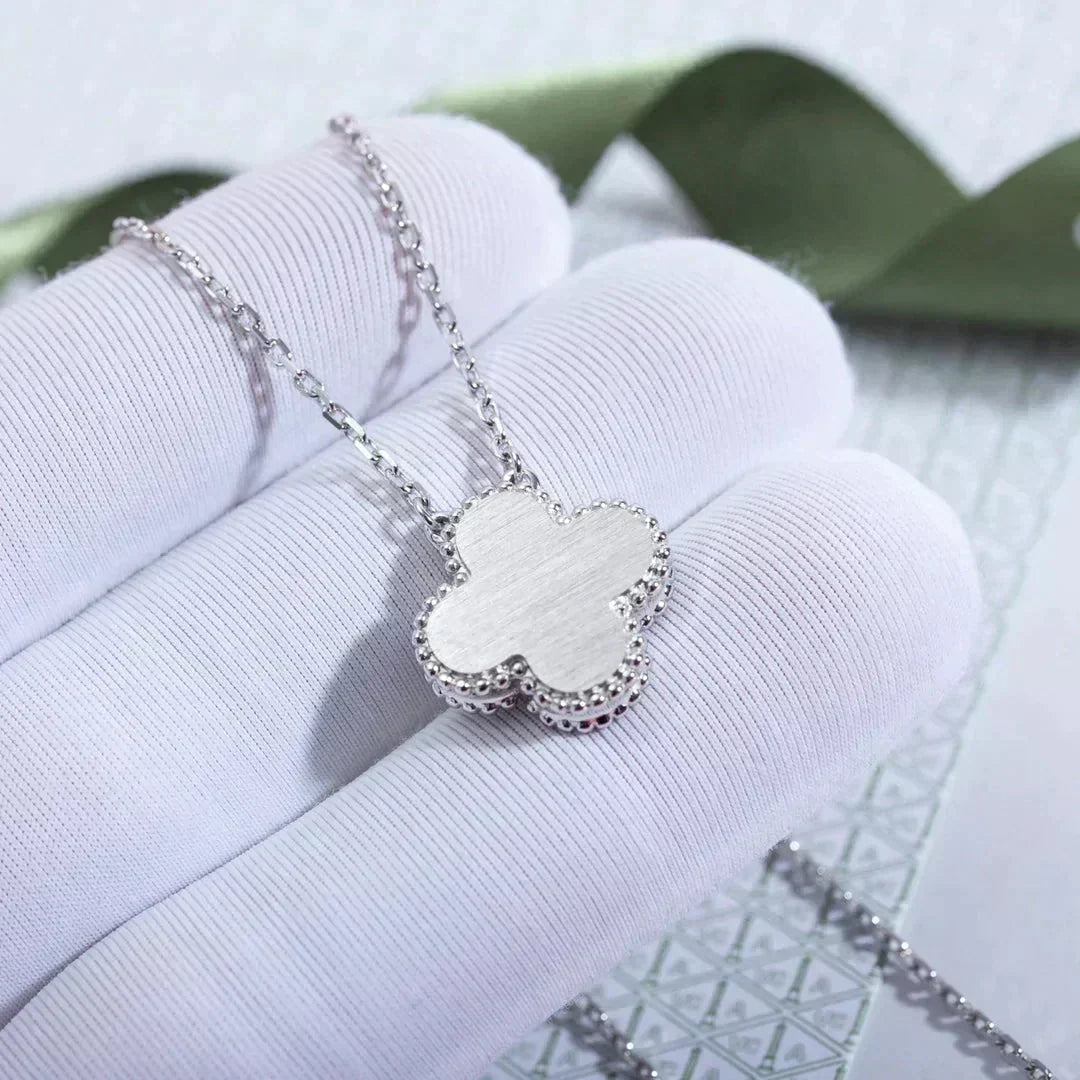 [Resenly Jewelry]CLOVER 15MM ダイヤモンドレーザーネックレス シルバー