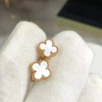[Resenly Jewelry] クローバー ミニ 9.5MM ホワイトマザーオブパール ピアス