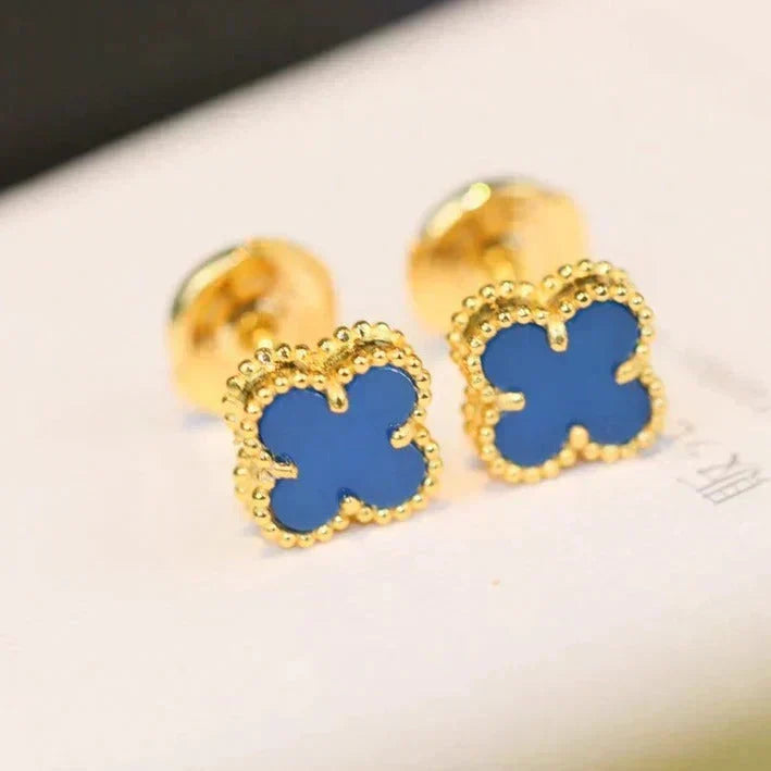{
  "Resenly Jewelry": "Resenly Jewelry",
  "CLOVER MINI 9.5MM TURQUOISE EARRINGS": "クローバー ミニ 9.5mm ターコイズ ピアス"
}