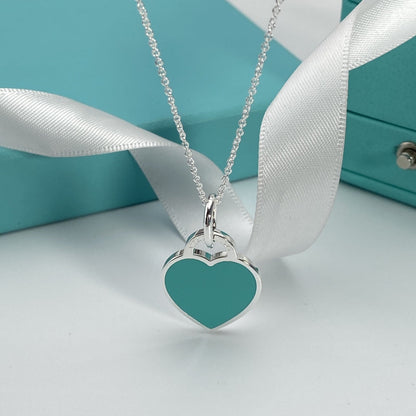 {
  "Resenly Jewelry": "Resenly Jewelry",
  "HEART PEDANT SILVER NECKLACE": "ハートペンダントシルバーネックレス"
}