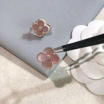 [Resenly Jewelry]CLOVER MEDIUM 1 MOTIFS  PINK MOP DIAMOND EARRINGS