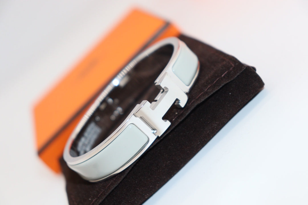 [Resenly Jewelry]H LIGHT BLUE BRACELET