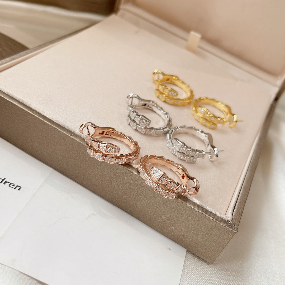 {
  "Resenly Jewelry": "Resenly Jewelry",
  "SERPENTI EARRINGS DIAMOND": "セルペンティ イヤリング ダイヤモンド"
}