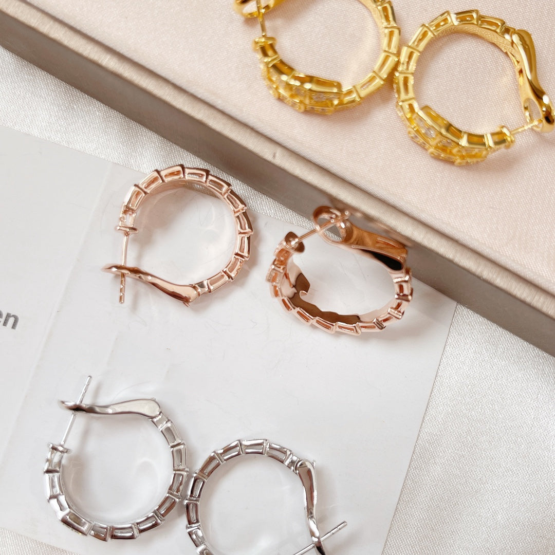 {
  "Resenly Jewelry": "Resenly Jewelry",
  "SERPENTI EARRINGS DIAMOND": "セルペンティ イヤリング ダイヤモンド"
}