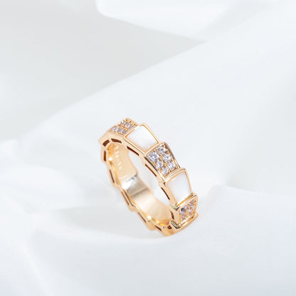 [Resenly Jewelry]セルペンティ リング ピンクゴールド マザー・オブ・パール ダイヤモンド パヴェ 4mm
