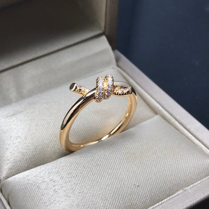{
"Resenly Jewelry": "Resenly Jewelry",
"KNOT RING 1.2MM DIAMOND": "KNOT リング 1.2MM ダイヤモンド"
}