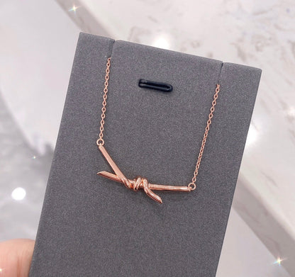 [Resenly Jewelry]KNOT NECKLACE DIAMONDS