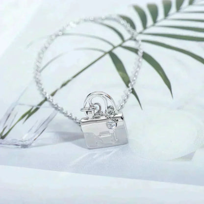 [Resenly Jewelry]AMULETTE PEDANT SILVER NECKLACE