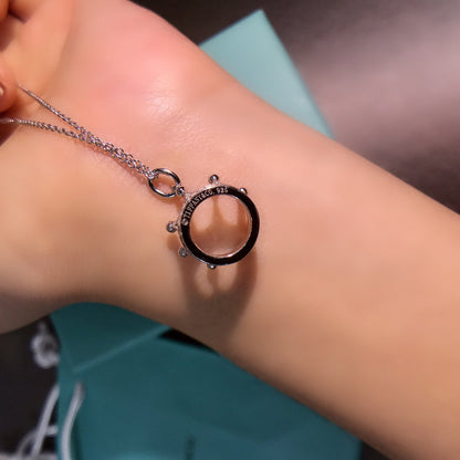 [Resenly Jewelry]CROWN PEDANT NECKLACE