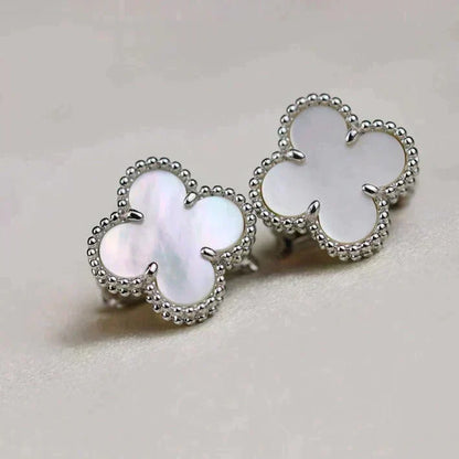 [Resenly Jewelry]CLOVER MEDIUM 1 MOTIFS  WHITE MOP EARRINGS SILVER