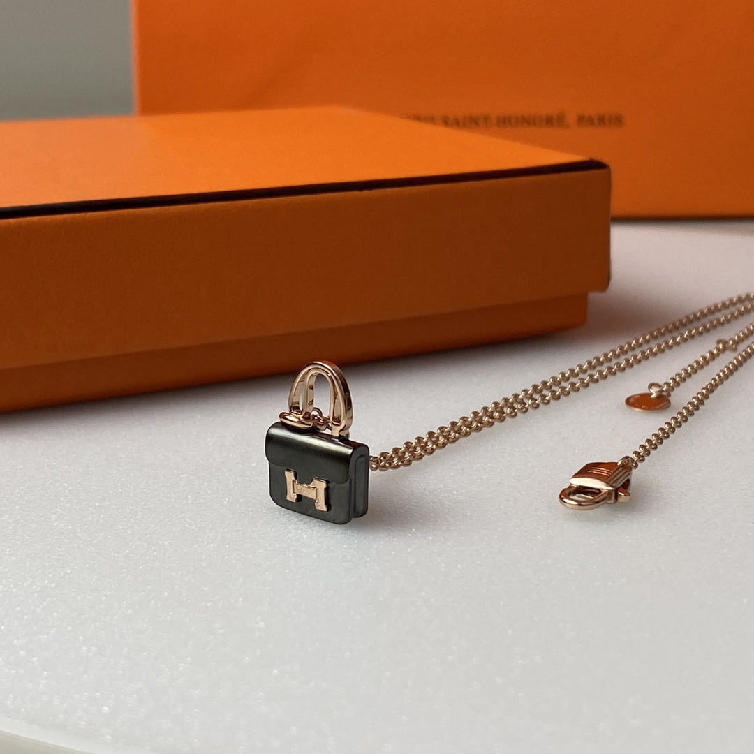 [Resenly Jewelry]CONSTANCE BLACK PEDANT PINK GOLD NECKLACE
