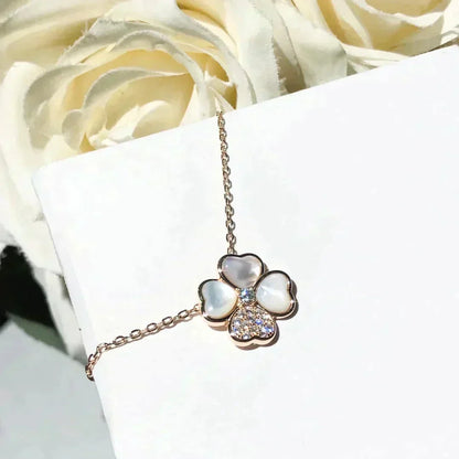 {
  "Resenly Jewelry": "Resenly Jewelry",
  "CLOVER MOP DIAMOND ROSE GOLD NECKLACE": "クローバー MOP ダイヤモンド ローズゴールド ネックレス"
}