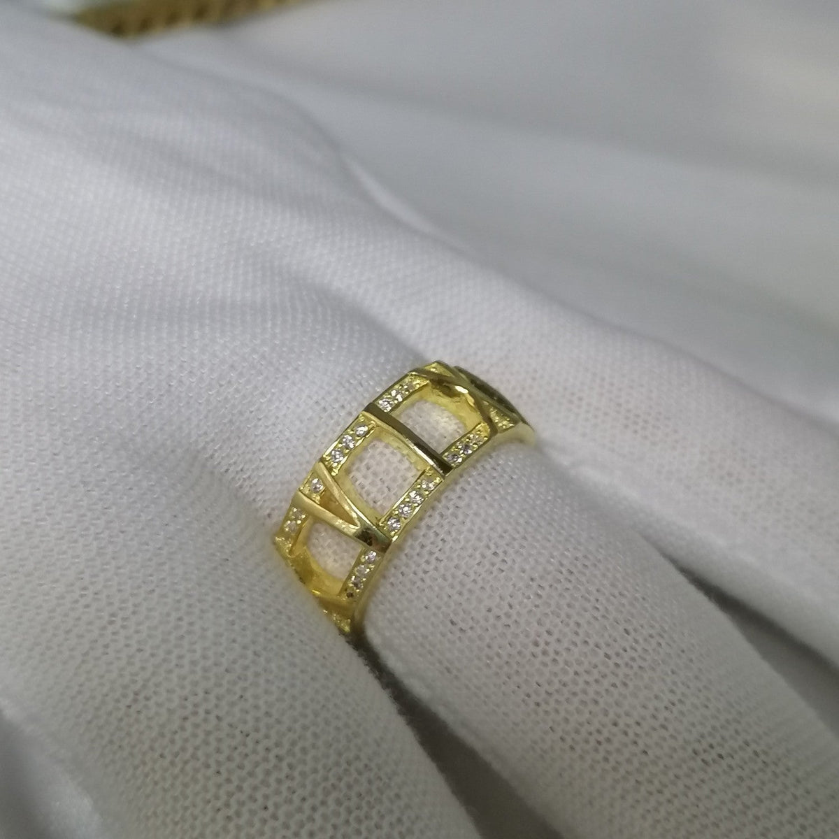 {
  "Resenly Jewelry": "レゼンリー・ジュエリー",
  "ATLAS LARGE OPEN DIAMOND RING": "アトラス ラージ オープン ダイヤモンド リング"
}