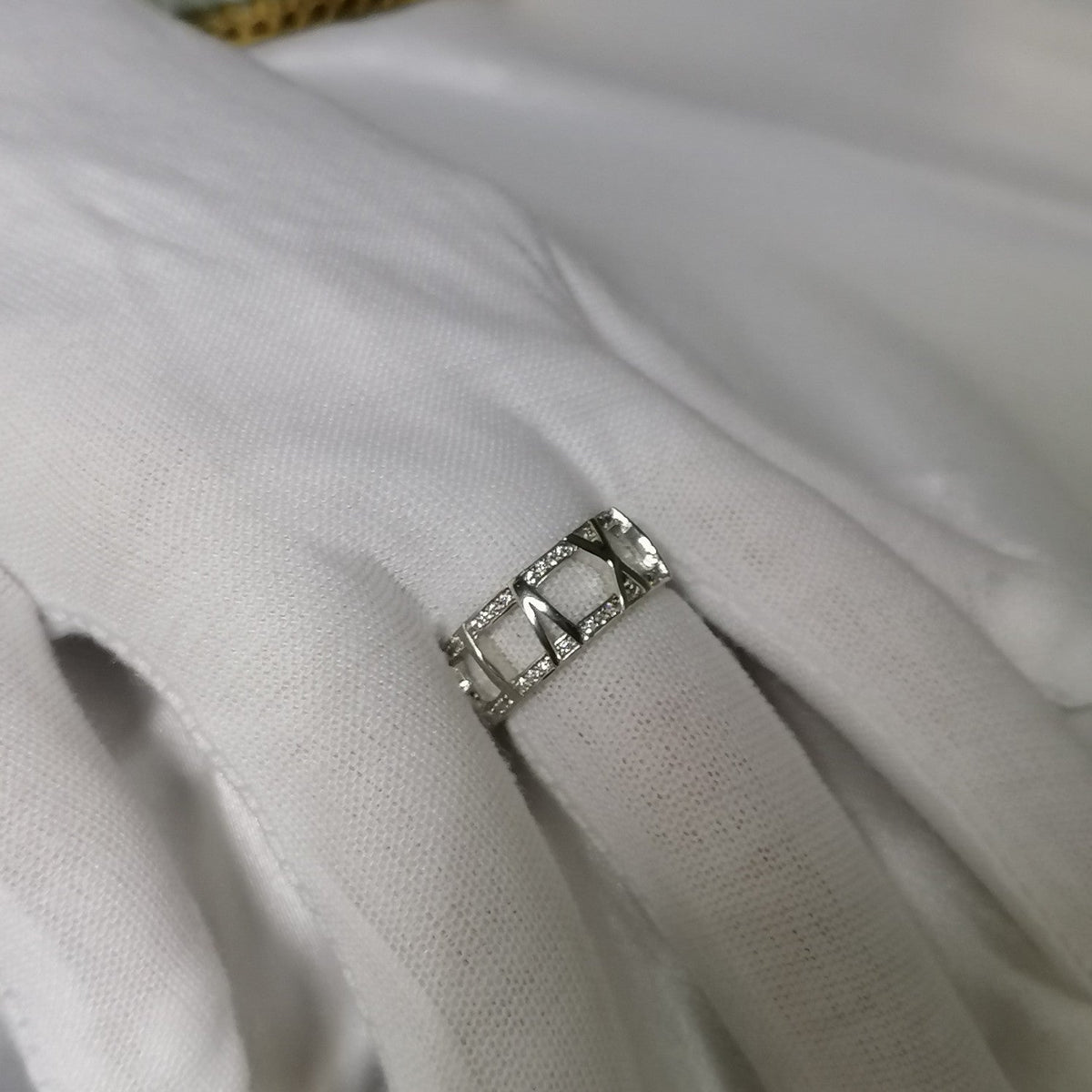 {
  "Resenly Jewelry": "レゼンリー・ジュエリー",
  "ATLAS LARGE OPEN DIAMOND RING": "アトラス ラージ オープン ダイヤモンド リング"
}