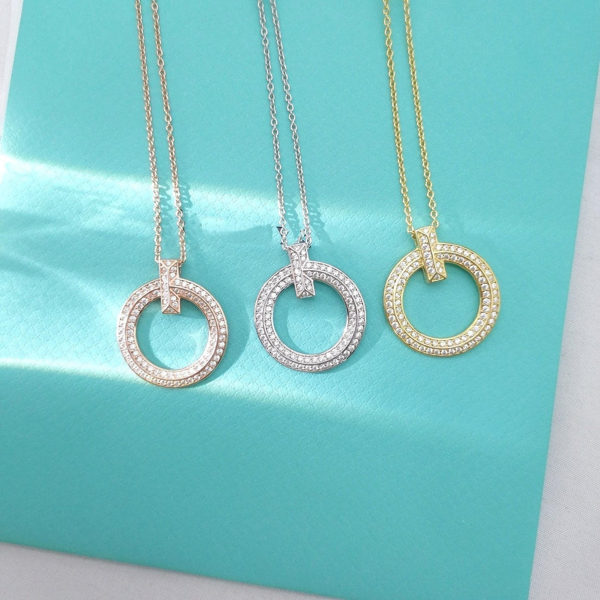 {
  "Resenly Jewelry": "Resenly Jewelry",
  "T WIRE PEDANT DIAMOND NECKLACE": "Tワイヤー ペンダント ダイヤモンドネックレス"
}