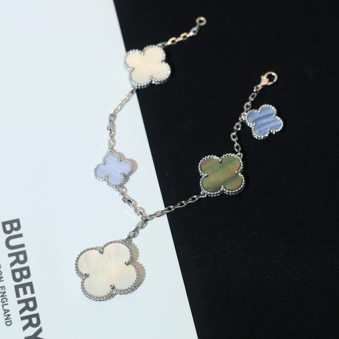 [Resenly Jewelry] クローバーブレスレット 5モチーフ マザーオブパール カルセドニー シルバー