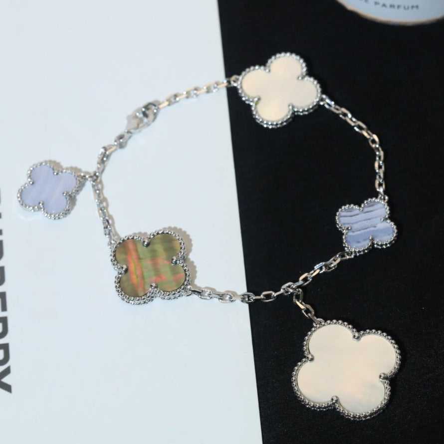 [Resenly Jewelry] クローバーブレスレット 5モチーフ マザーオブパール カルセドニー シルバー