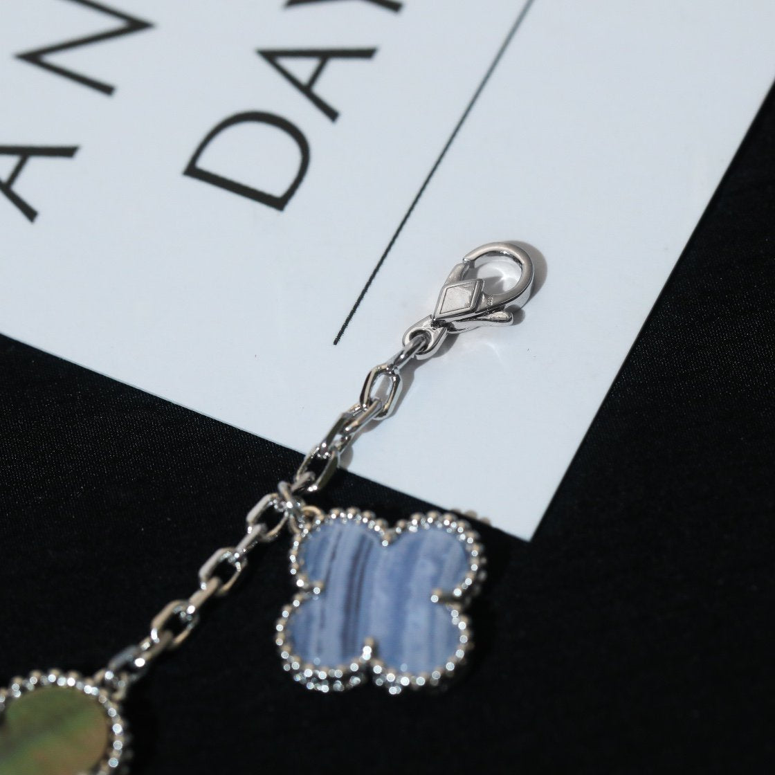 [Resenly Jewelry] クローバーブレスレット 5モチーフ マザーオブパール カルセドニー シルバー