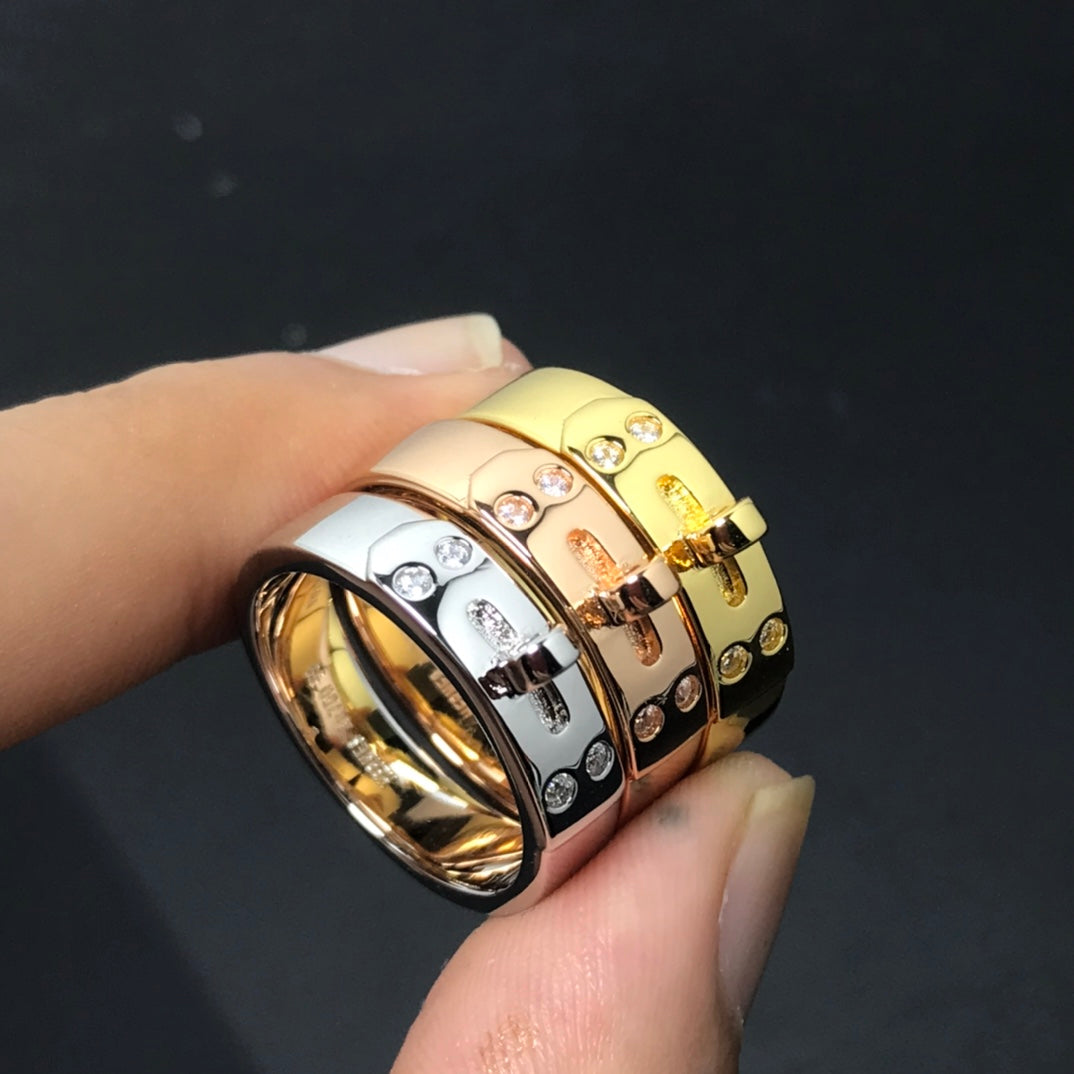 {
  "Resenly Jewelry": "Resenly Jewelry",
  "KELLY MEDIUM RING": "ケリー ミディアム リング"
}