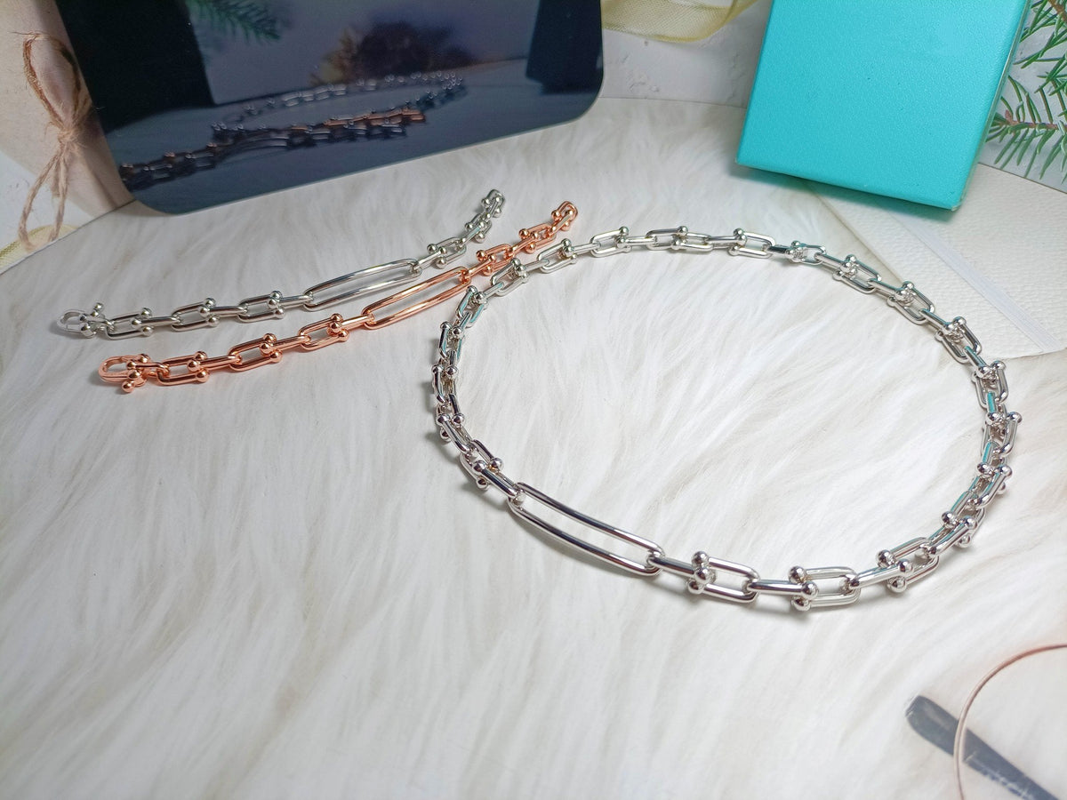 {
  "Resenly Jewelry": "レゼンリー・ジュエリー",
  "HARDWEAR LONG CHAIN BRACELET": "ハードウェア ロングチェーンブレスレット"
}