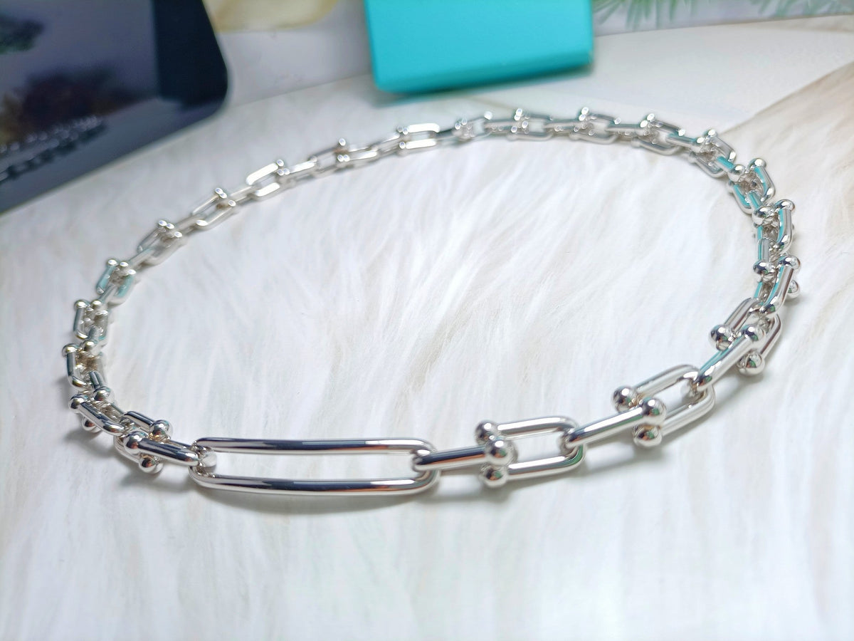 {
  "Resenly Jewelry": "レゼンリー・ジュエリー",
  "HARDWEAR LONG CHAIN BRACELET": "ハードウェア ロングチェーンブレスレット"
}