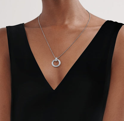 {
  "Resenly Jewelry": "Resenly Jewelry",
  "T CIRCLE PEDANT DIAMOND NECKLACE": "Tサークル ダイヤモンド ペンダント ネックレス"
}