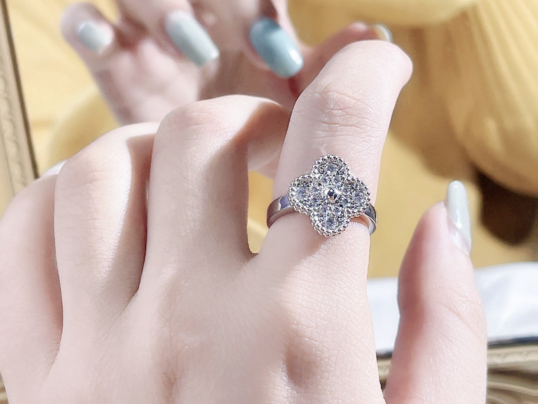 [Resenly Jewelry]CLOVER DIAMOND RING