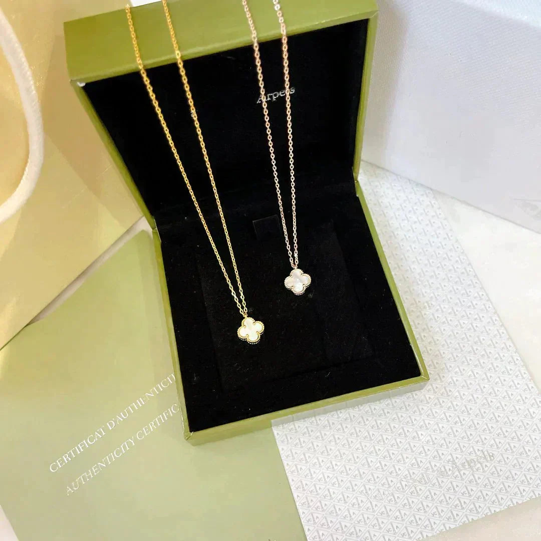 [Resenly Jewelry]CLOVER MINI 9.5MM WHITE MOTHER-OF-PEARL NECKLACE