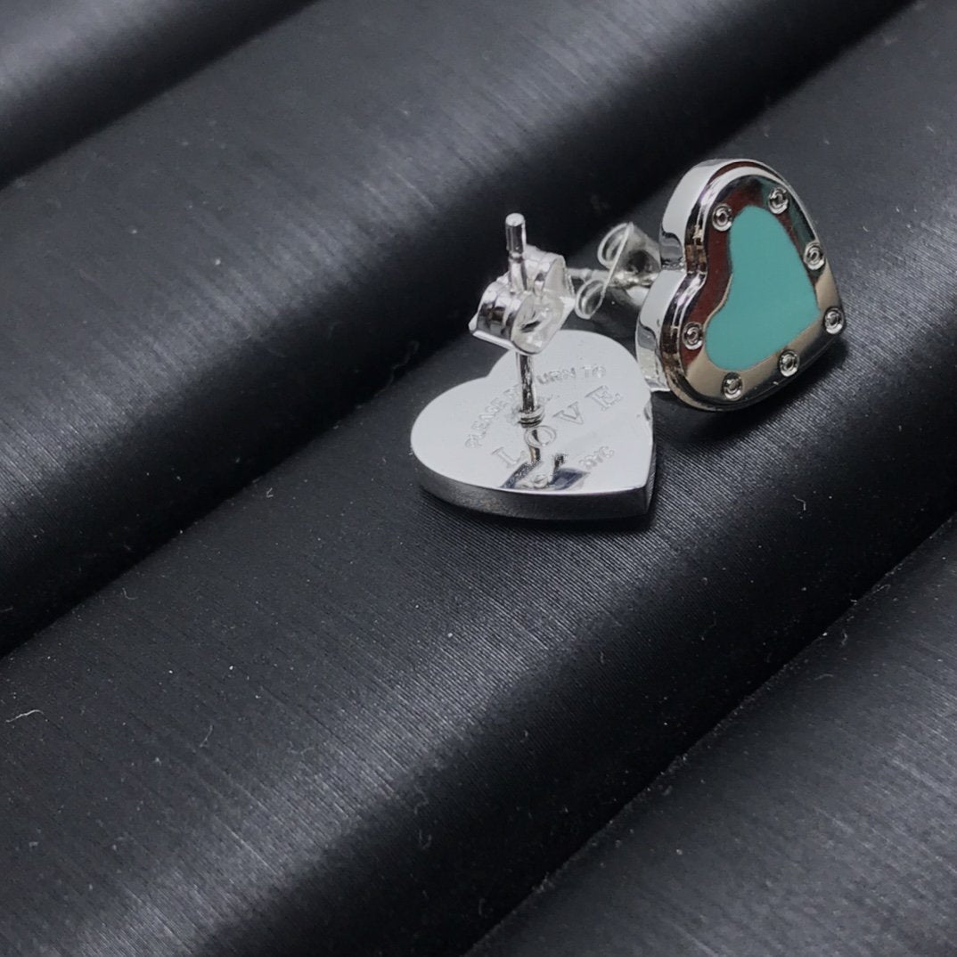 [Resenly Jewelry]ハートスタッドシルバーピアス