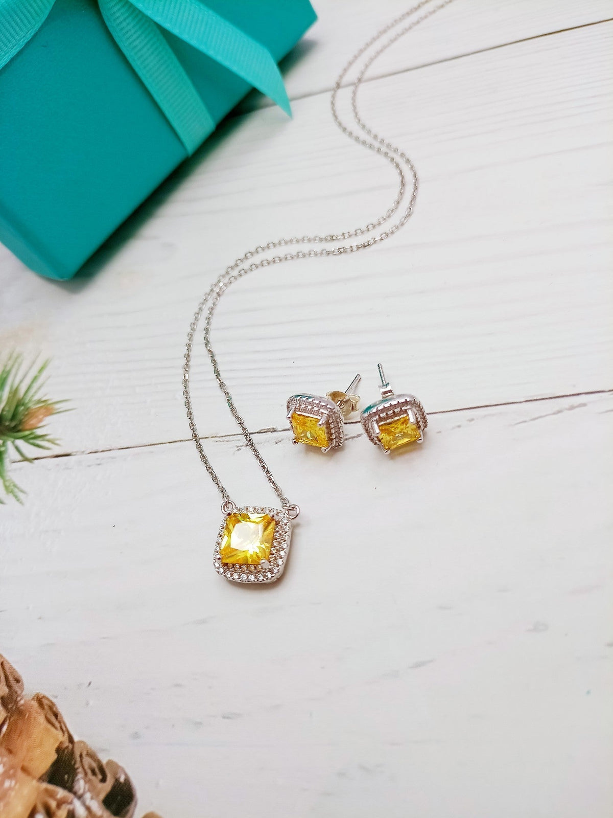 [Resenly Jewelry]SPARKLERS CITRINE GEMSTONE PENDANT NECKLACE STERLING SILVER