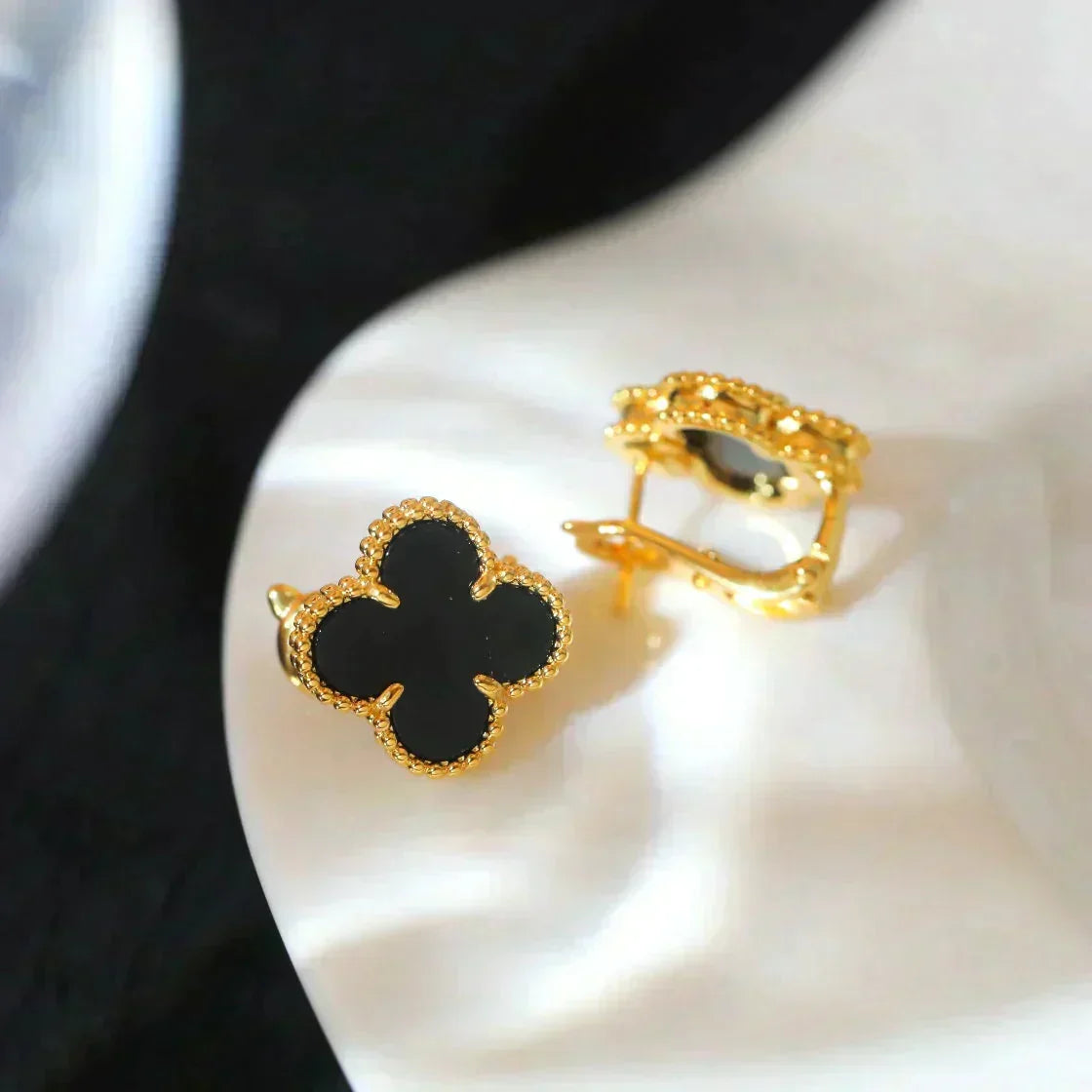 [Resenly Jewelry]CLOVER MEDIUM 1 MOTIFS  ONYX STUD EARRINGS